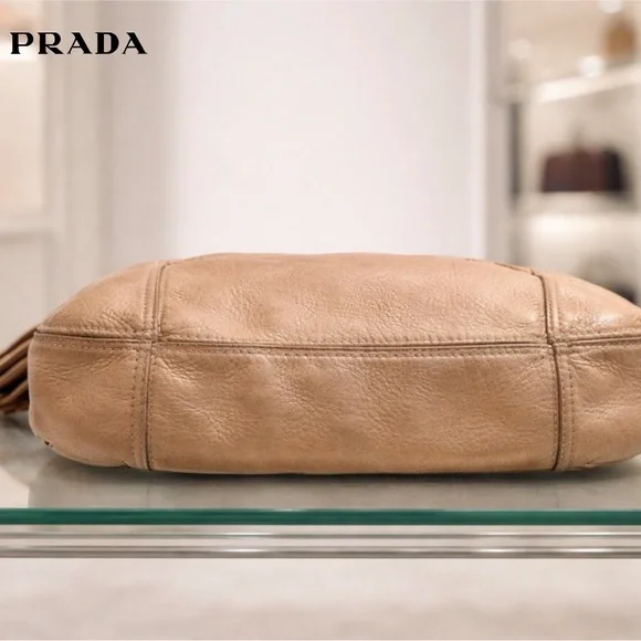 AUTHENTIC PRADA IF PRADA MADE CAPPUCCINO IN HANDBAGS-DAINO LEATHER SHOULDER BAG - Picture 5 of 7